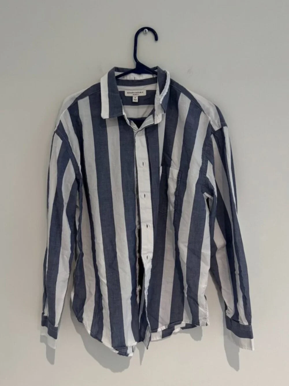 Banana Republic Blue/White Stripped Linen Long Sleeve Shirt Size Small Like New